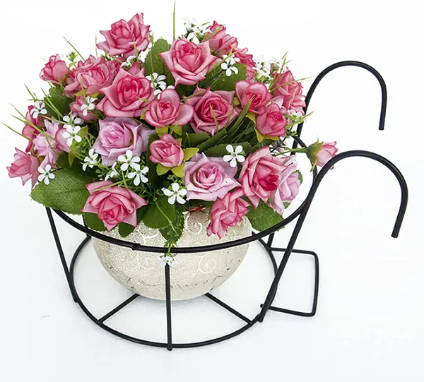 Metal_Hanging_Planter_Basket