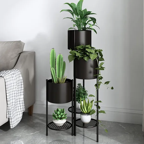 Metal_Plant_Stand_With_Planter