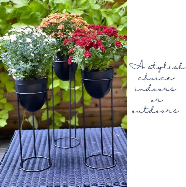 Metal_Floor_Planter_With_Stand_Set_Of_3