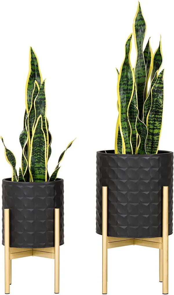 Metal_Planter_With_Stand