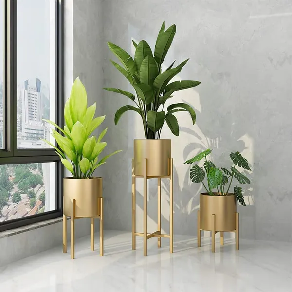 Metal_Plant_Stand_With_Planter_Pot