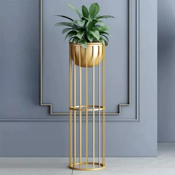 Plant_Pot_With_Metal_Stand