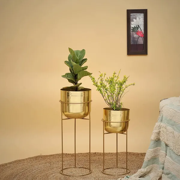 Metal_Plant_Stand_With_Planter_Pot