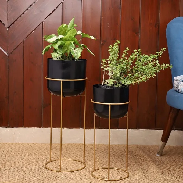 Metal_Plant_Stand_With_Planter_Pot