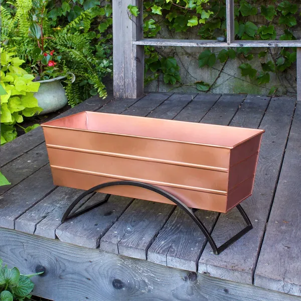 Flower_Window_Box_With_Bracket