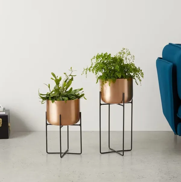 Metal_Floor_Flower_Stand