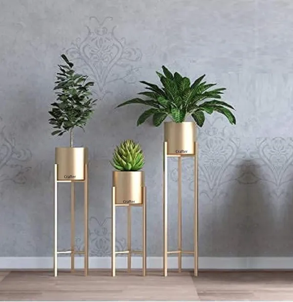 Metal_Plant_Stand_With_Planter_Pots