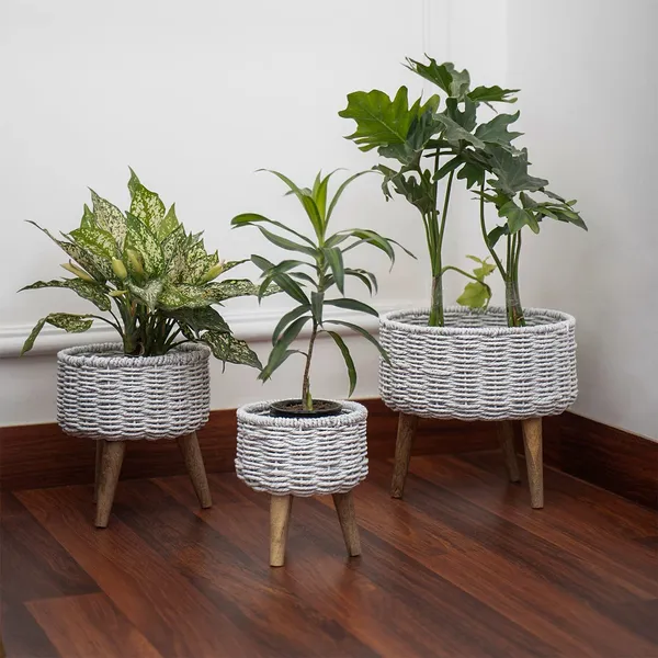 Metal_Plant_Stand_With_Planter_Pot