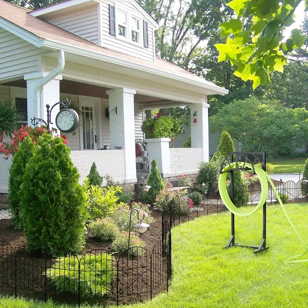 Garden_Hose_Holder_Stand_Metal