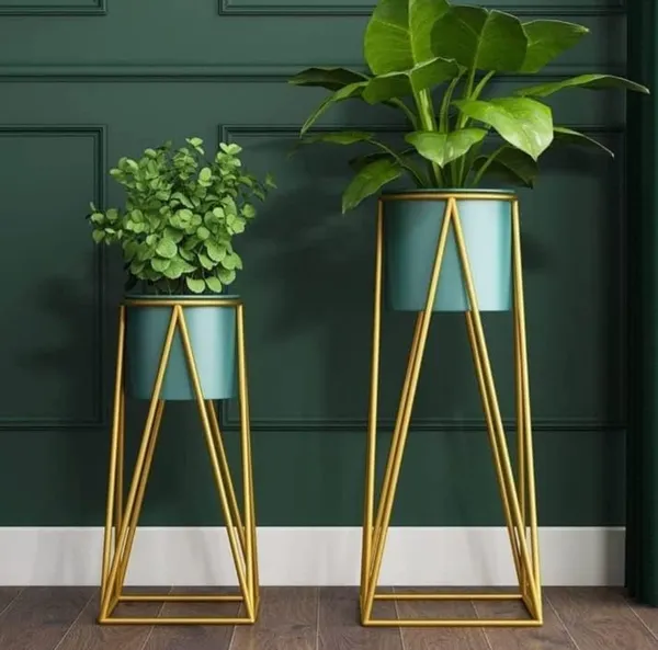 Iron_Flower_Pot_Stand_With_Planter