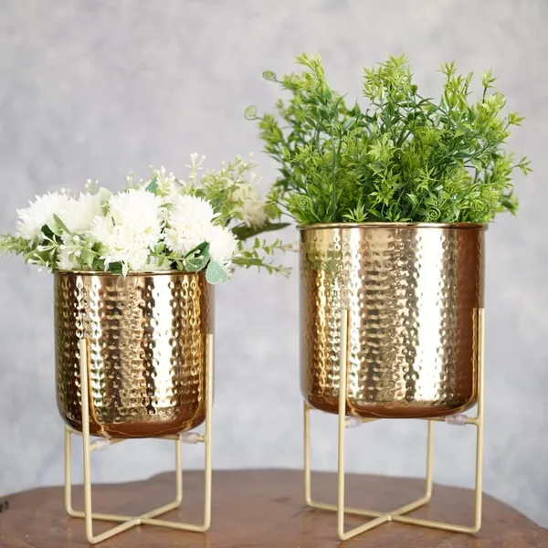 Hammered_Metal_Indoor_Planter_Set_Of_2