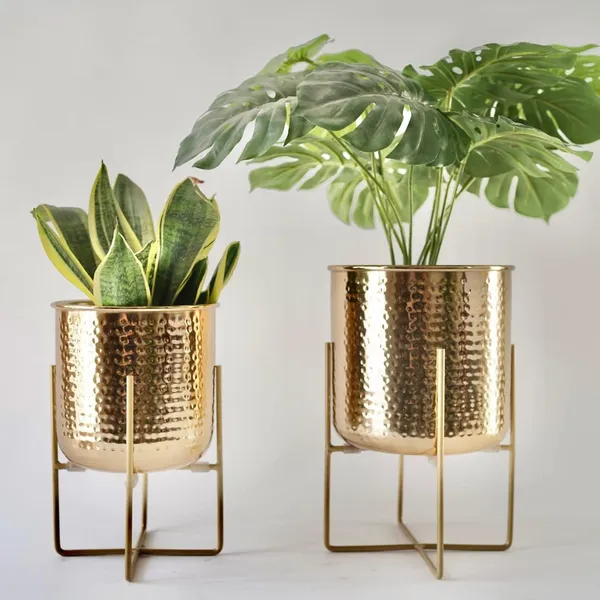 Hammered_Metal_Indoor_Planter_Set_Of_2