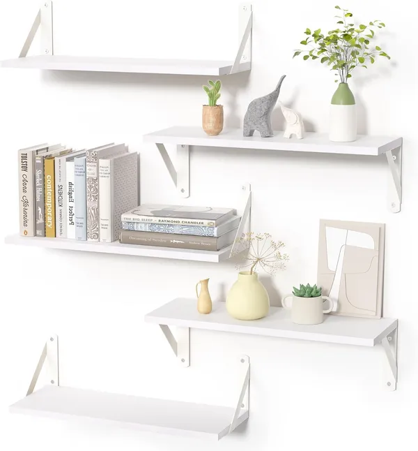 Floating_Wall_Shelves_With_Brackets