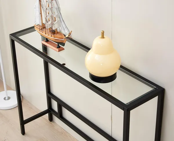 Console_Table_With_Tempered_Glass_And_Metal_Frame