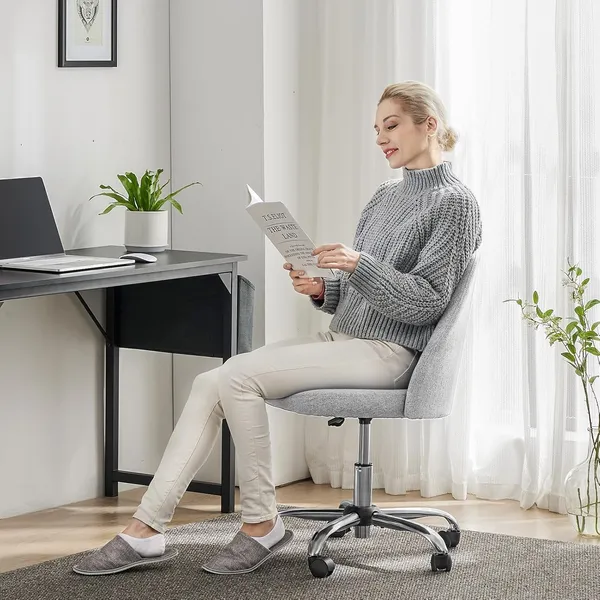 Armless_Fabric_Office_Chair_With_Wheels