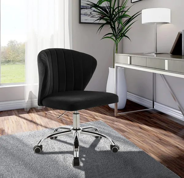 Velvet_Upholstered_Swivel_Office_Chair
