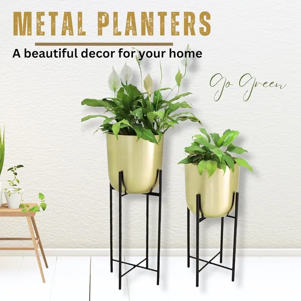 Metal_Planter_With_Stand