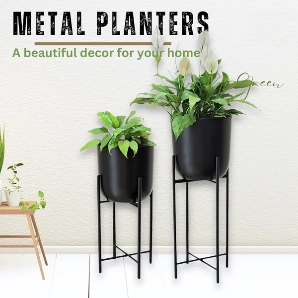 Metal_Planter_With_Stand