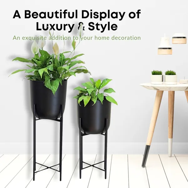 Metal_Planter_With_Stand