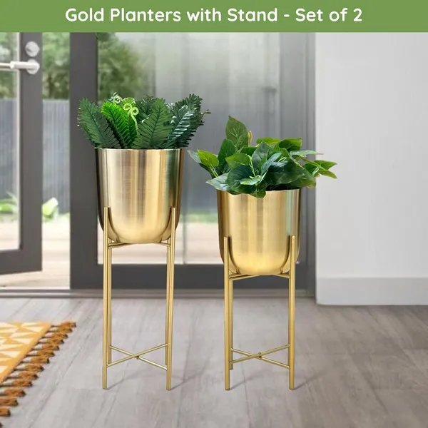 Metal_Planter_With_Stand