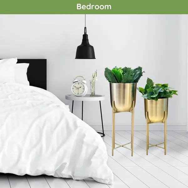 Metal_Planter_With_Stand