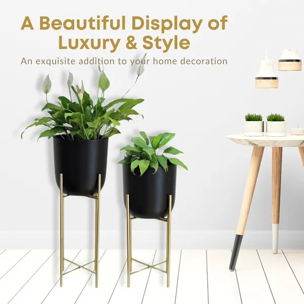 Metal_Planter_With_Stand