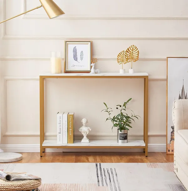 Console_Table_With_Golden_Frame