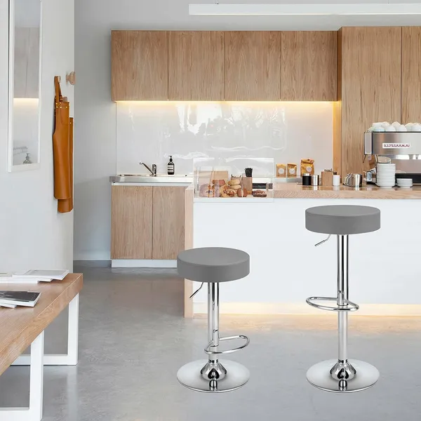 Bar_Stool_With_Footrest