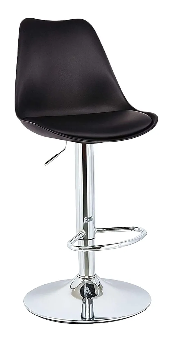 Bar_Stool_With_Footrest_And_Back