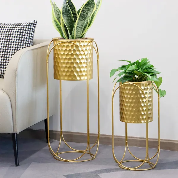 Metal_Planter_With_Stand
