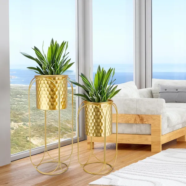 Metal_Planter_With_Stand