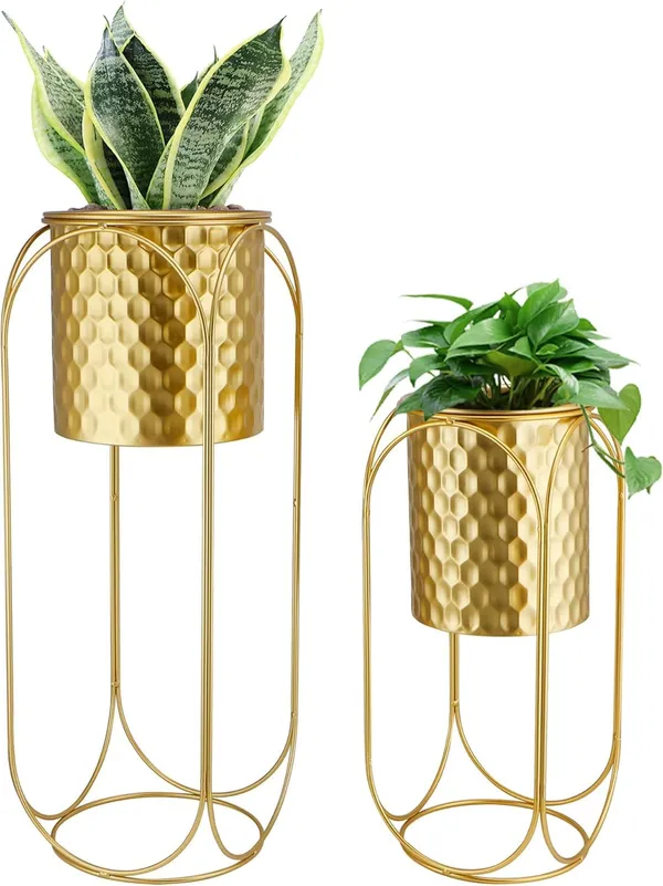 Metal_Planter_With_Stand