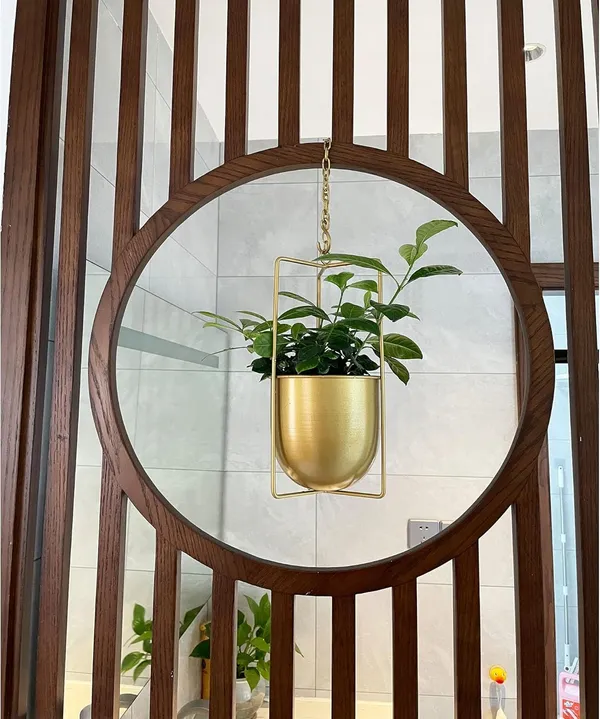 Metal_Hanging_Planter_Basket