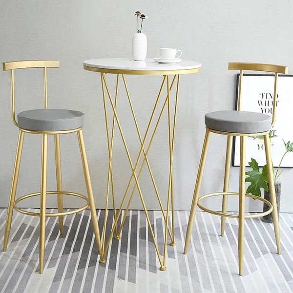 Bar_Stool_With_Footrest