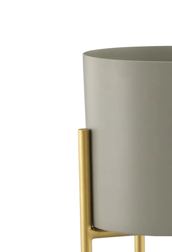 Metal_Plant_Pot_With_Stand