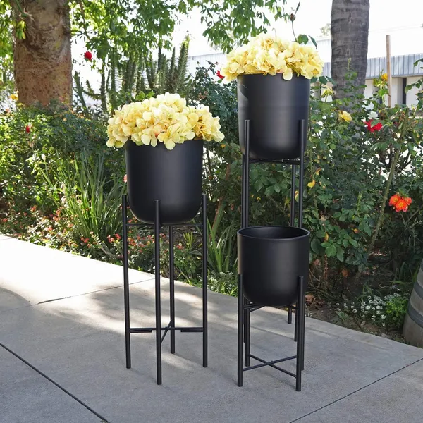 Metal_Plant_Stand_With_Planter_Pot