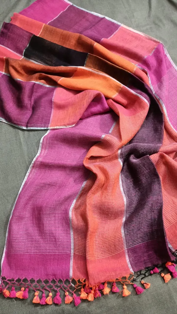 Colouring_Check_linen_Saree