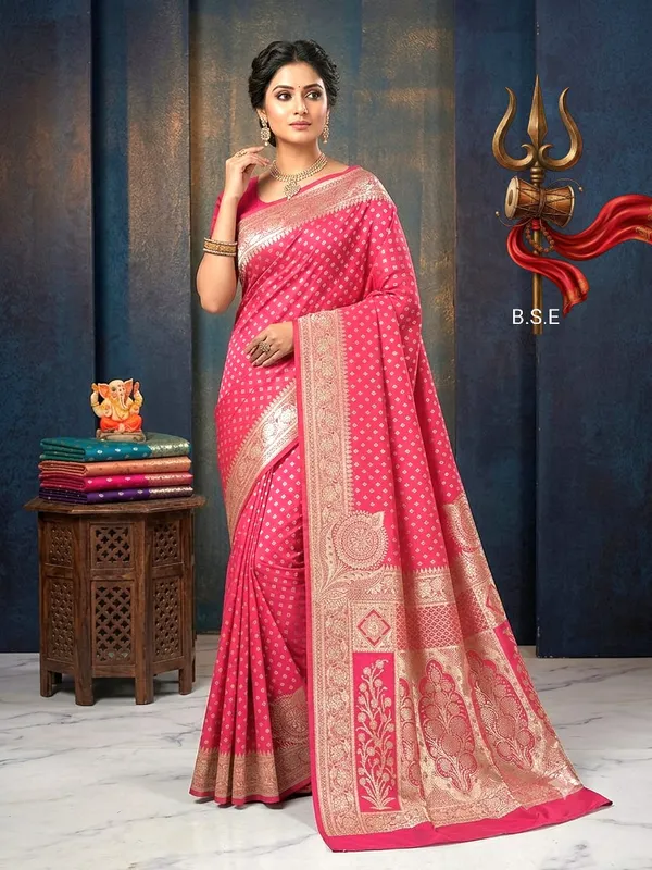 GLOSSY_SIDE_IKKAT_WORK_THE_VERY_TRADITIONAL_BUTTA