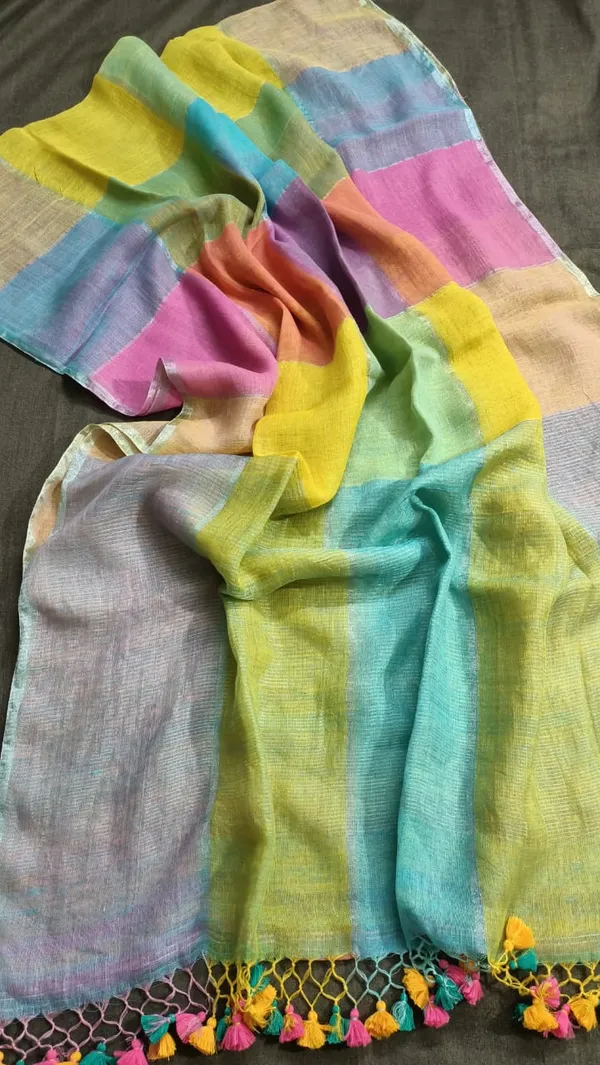 Colouring_Check_linen_Saree