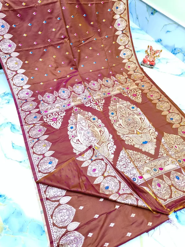 Brown_Traditional_Saree_for_Women