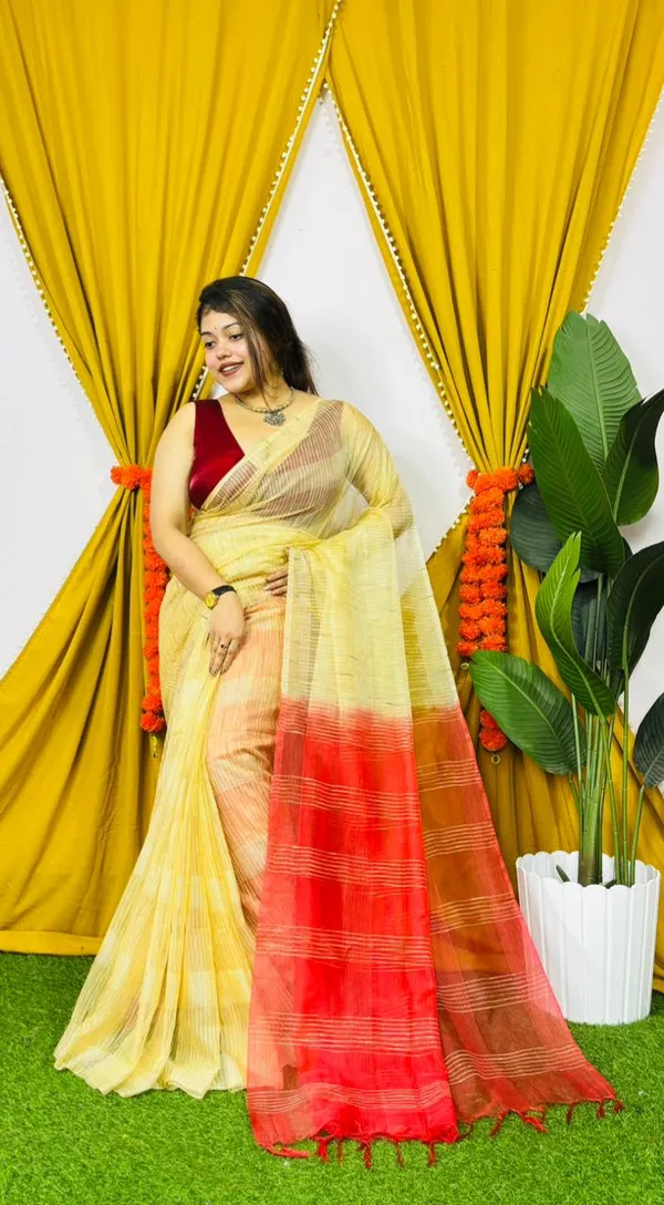 Yellow_Textured_Saree_for_Women