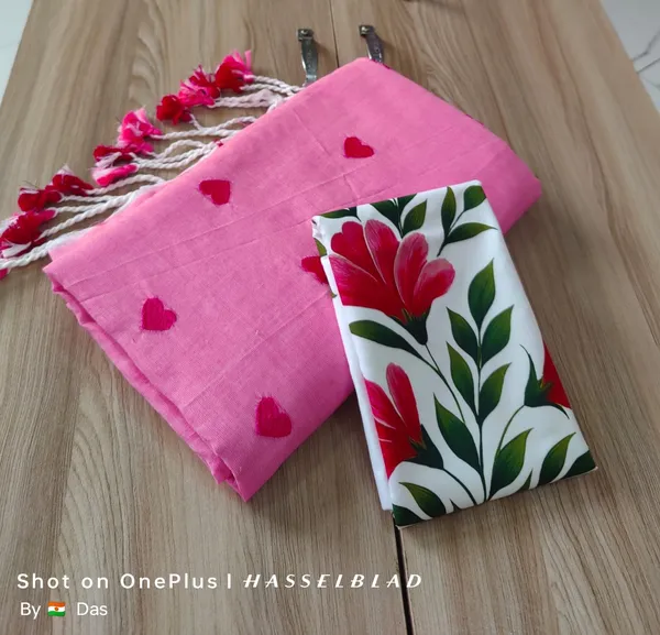 Love_Embroidery_Saree_with_digital_print_with_blouse