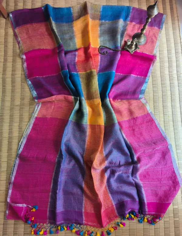 Colouring_Check_linen_Saree