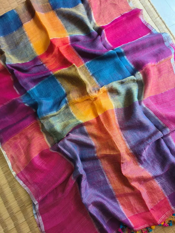 Colouring_Check_linen_Saree
