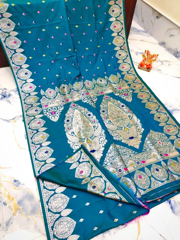 Teal_Woven_Ethnic_Saree_for_Women