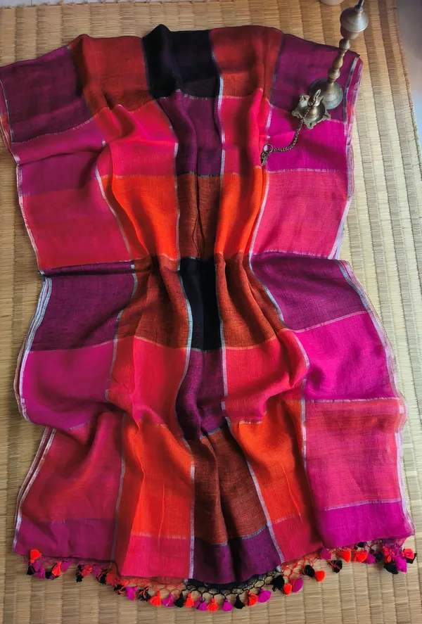 Colouring_Check_linen_Saree