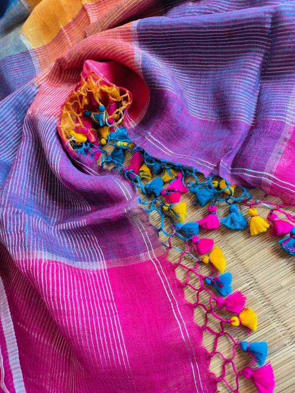 Colouring_Check_linen_Saree