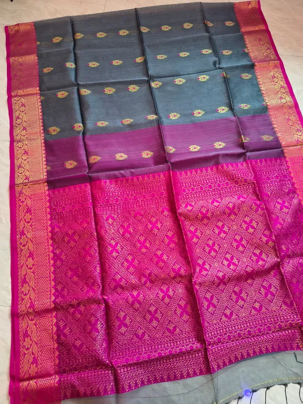 pure_handwork_muslin_saree