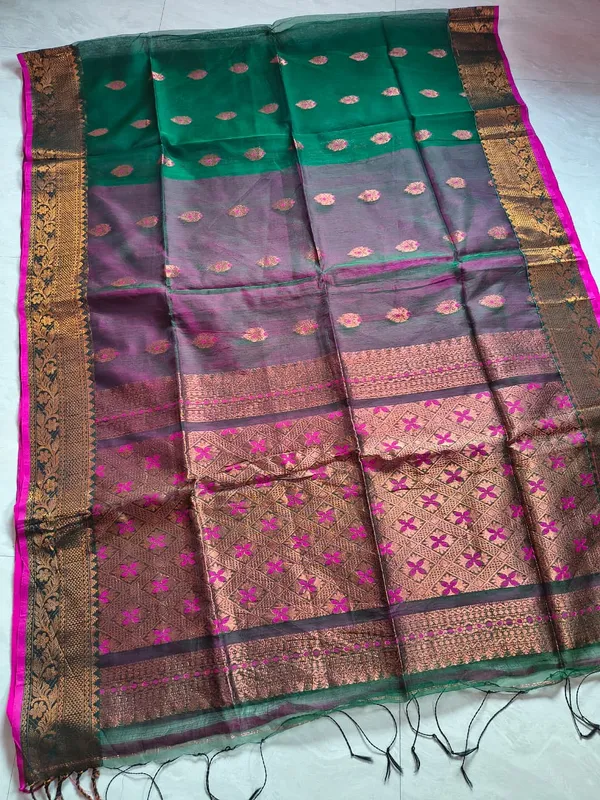 pure_handwork_muslin_saree