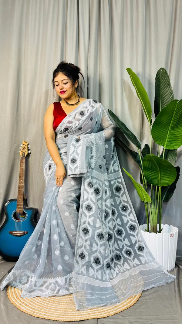 Charulota_Soft_Dhakai_Jamdani_Saree_With_Blouse_Piece